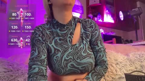 Hennriette    and Sebastian     online show from January 2026 08:52:01 AM