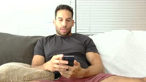 Snapshot of sebroyce chatting on June 2026 05:00:01 PM Sebastian Royce online show from June 2026 05:00:01 PM