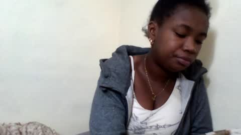 Snapshot of secil3274 chatting on June 2026 02:03:01 AM secil3274 online show from June 2026 02:03:01 AM