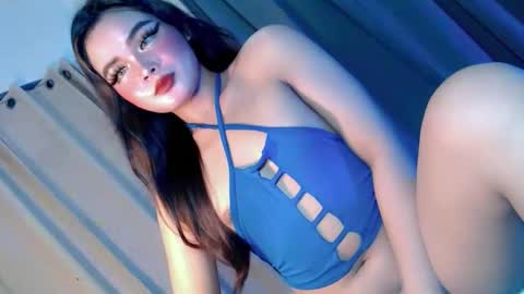 kwen online show from October 2025 01:21:02 PM