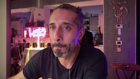 Secret Lovers online show from January 2026 08:01:02 PM