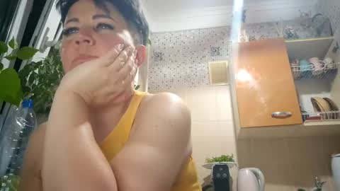 Snapshot of secret_luna_2028 chatting on June 2026 07:15:02 PM Bella online show from June 2026 07:15:02 PM