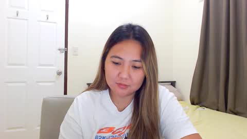 Snapshot of secretlover010101 chatting on December 2024 02:22:01 PM MILAN online show from December 2024 02:22:01 PM