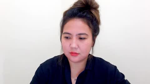 Snapshot of secretlover010101 chatting on January 2025 12:42:02 PM MILAN online show from January 2025 12:42:02 PM