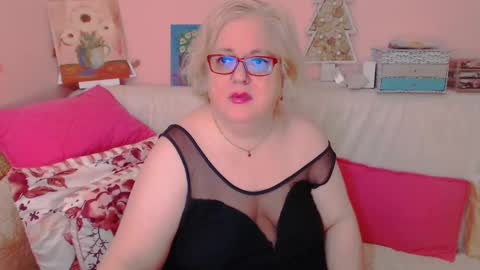 Snapshot of secretloverbbw chatting on February 2025 09:11:02 PM Alice online show from February 2025 09:11:02 PM