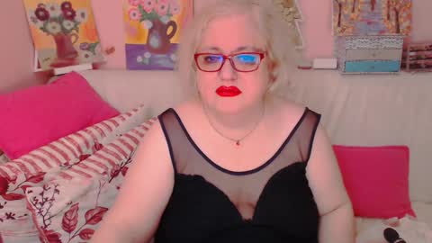 Snapshot of secretloverbbw chatting on November 2025 07:46:02 PM Alice online show from November 2025 07:46:02 PM