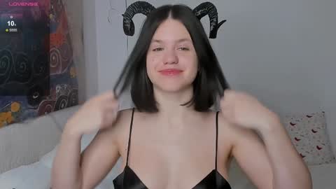 Anna online show from February 2025 11:00:01 PM