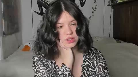 Anna online show from February 2025 12:05:02 AM