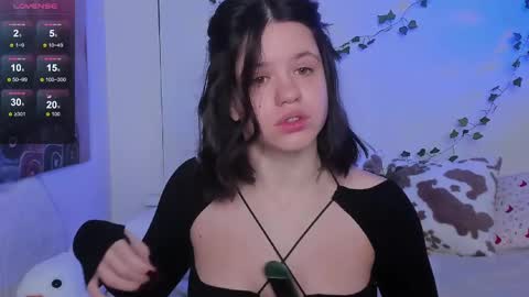 Anna online show from March 2025 09:22:01 PM