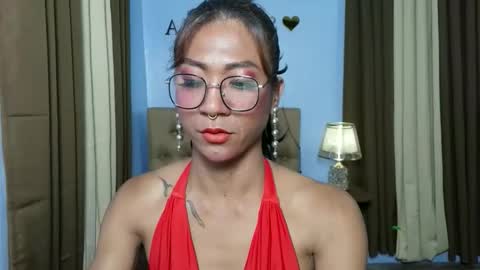 Snapshot of seductive_astrid chatting on May 2026 01:44:01 AM seductive_astrid online show from May 2026 01:44:01 AM
