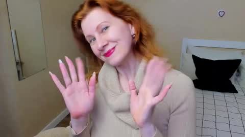 seductive_foxy_ online show from September 2025 06:09:02 PM