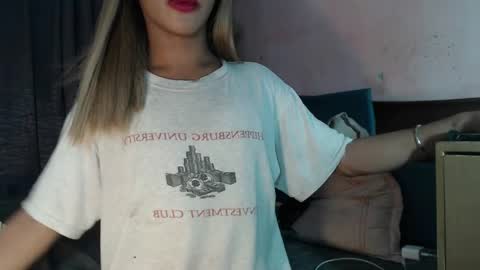 Snapshot of seductive_levie69 chatting on March 2026 11:05:01 AM seductive_levie69 online show from March 2026 11:05:01 AM