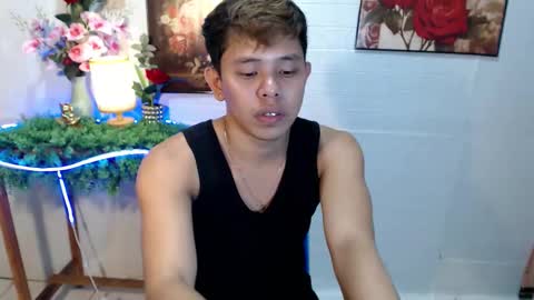 Snapshot of seductive_maxxx chatting on May 2026 06:16:02 PM Max online show from May 2026 06:16:02 PM