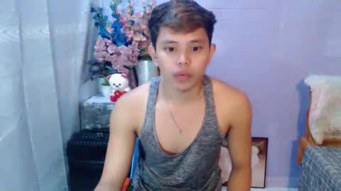 Snapshot of seductive_maxxx chatting on May 2026 12:18:01 AM Max online show from May 2026 12:18:01 AM