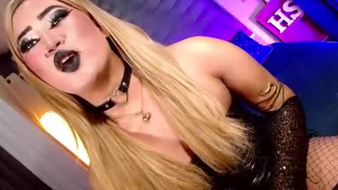 Snapshot of seductive_scarllete chatting on April 2026 04:34:01 PM SCARLETTE online show from April 2026 04:34:01 PM