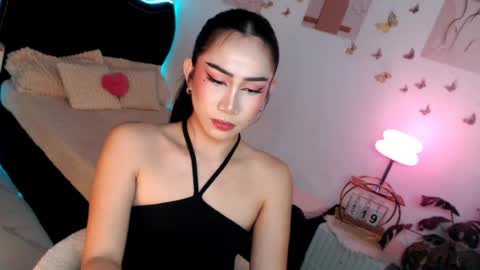 Vanessa online show from June 2026 06:01:02 PM