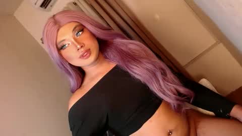 Snapshot of seductivedeluxe69 chatting on June 2026 06:09:01 PM Deluxe online show from June 2026 06:09:01 PM