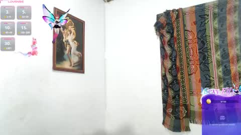 Estefany online show from January 2025 12:40:01 PM