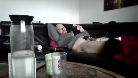 Sebastian online show from September 2025 06:01:02 AM