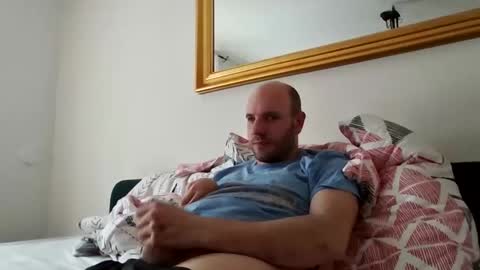 Sebastian online show from April 2026 08:02:02 AM