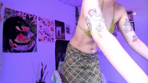 Luciana online show from September 2025 10:00:02 PM