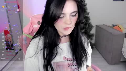 Snapshot of selena___cute chatting on December 2024 08:24:01 AM Selena online show from December 2024 08:24:01 AM