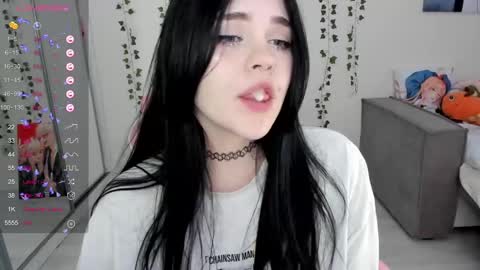 Snapshot of selena___cute chatting on February 2025 08:09:02 AM Selena online show from February 2025 08:09:02 AM