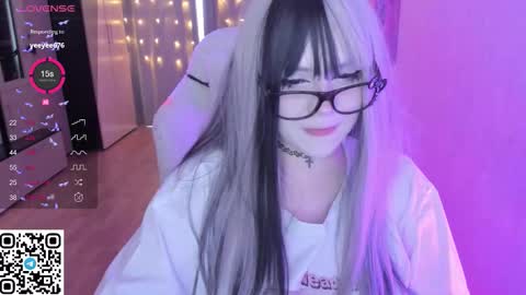 Snapshot of selena___cute chatting on February 2026 08:10:01 AM Selena online show from February 2026 08:10:01 AM