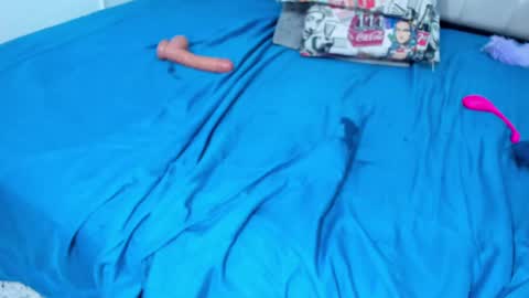 Selena online show from February 2025 10:04:01 AM