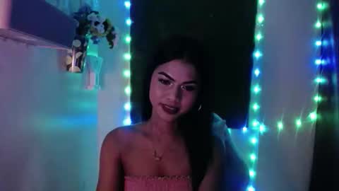 selena_fox2000 online show from April 2026 10:41:01 AM