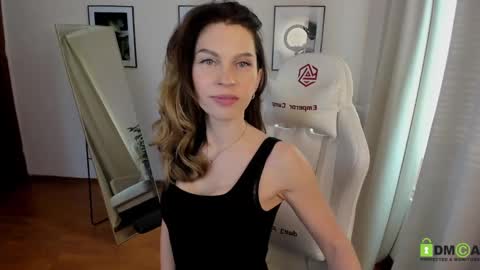 Snapshot of selena_rase chatting on February 2025 09:47:02 AM Selena online show from February 2025 09:47:02 AM