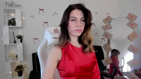 Snapshot of selena_rase chatting on February 2025 08:31:02 AM Selena online show from February 2025 08:31:02 AM