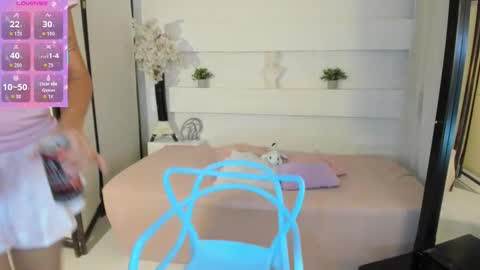 selenafox66   online show from November 2025 01:23:01 PM