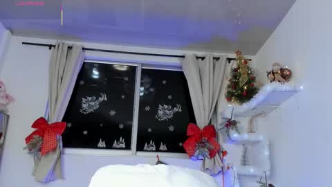 selenafox online show from November 2025 02:01:01 AM