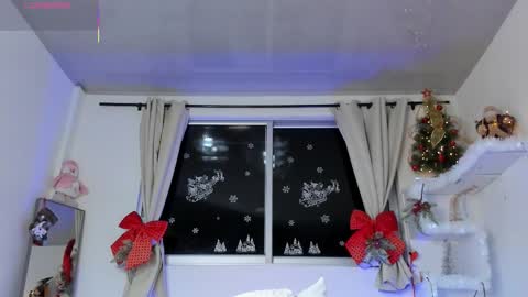 selenafox online show from November 2025 02:32:02 AM