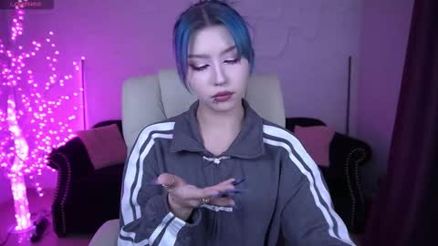 selenairis online show from March 2026 09:40:02 PM