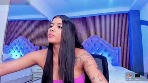 selenastonne online show from October 2025 08:29:01 PM