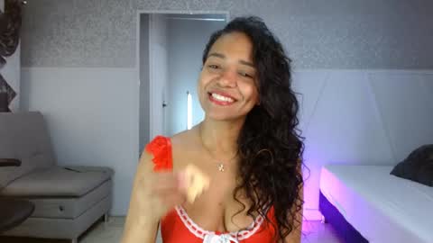Snapshot of selene_bubble chatting on May 2026 01:30:02 PM Selene online show from May 2026 01:30:02 PM