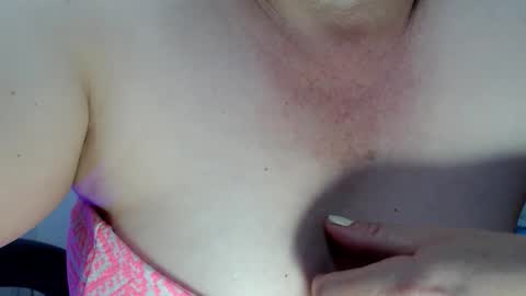 selene online show from April 2026 07:58:02 PM