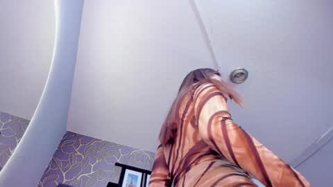 Selene online show from March 2025 02:52:01 AM