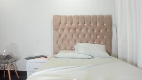 Selene online show from September 2025 11:04:02 AM