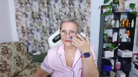 Selenna online show from February 2025 07:33:02 PM