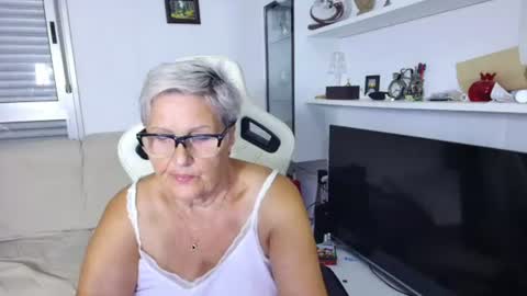 Snapshot of selenna57 chatting on July 2026 05:23:02 PM Selenna online show from July 2026 05:23:02 PM