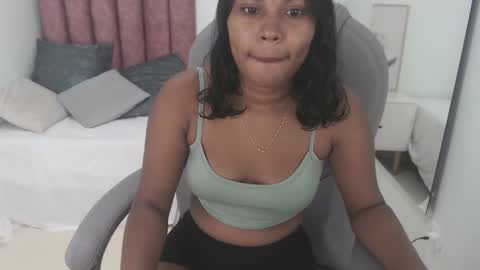 Snapshot of selenne_carter chatting on February 2026 12:45:02 PM selenne carter online show from February 2026 12:45:02 PM