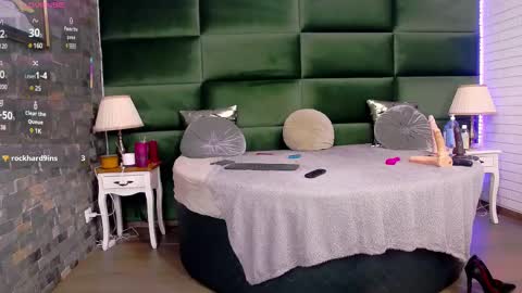 Selen online show from February 2025 06:29:01 AM