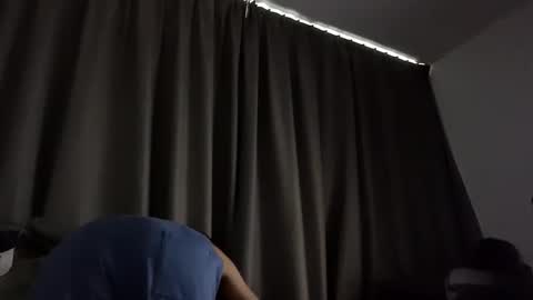 Julian Kinky Bi-guy online show from November 2025 10:12:02 AM