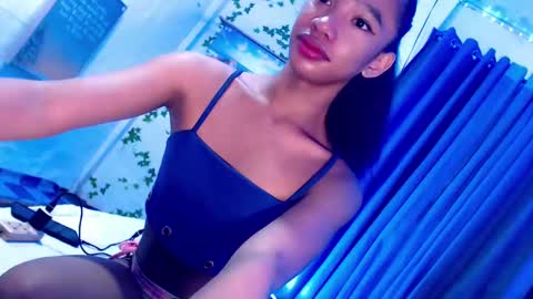 Snapshot of selfsuckercum69 chatting on January 2025 10:22:02 PM Jessy online show from January 2025 10:22:02 PM
