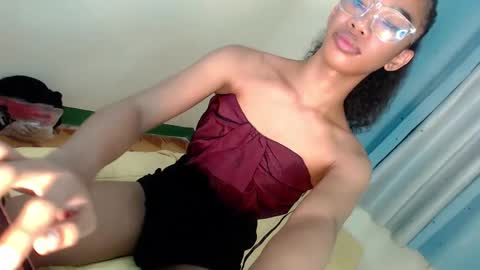 Snapshot of selfsuckercum69 chatting on January 2025 10:30:02 PM Jessy online show from January 2025 10:30:02 PM