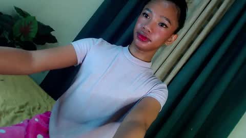 Snapshot of selfsuckercum69 chatting on January 2025 06:18:01 PM Jessy online show from January 2025 06:18:01 PM