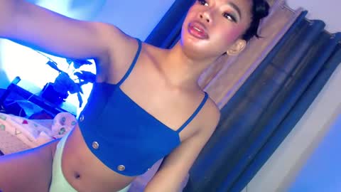 Snapshot of selfsuckercum69 chatting on February 2025 01:13:01 AM Jessy online show from February 2025 01:13:01 AM